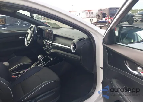 2022 Kia Forte Gt-Line из США, поврежденный, VIN 3KPF54AD1NE469746